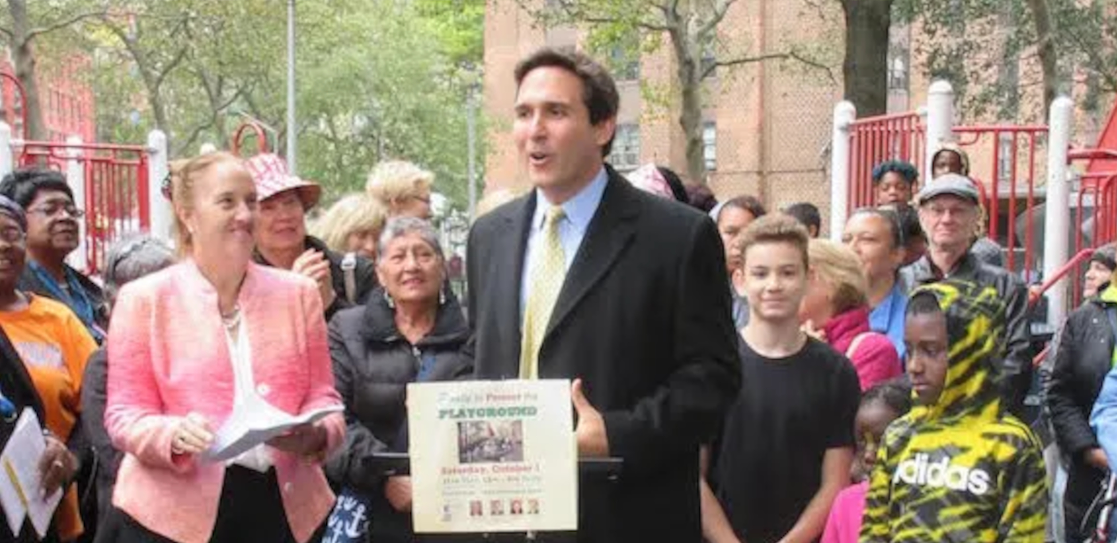 Kallos leads rally against powerful developer that the community beat